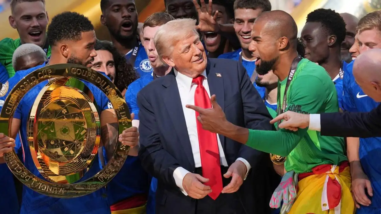 'Chelsea's biggest fan' Trump risks wrath of NFL fans with new 'football' executive order 1 Donald Trump and also Chelsea players