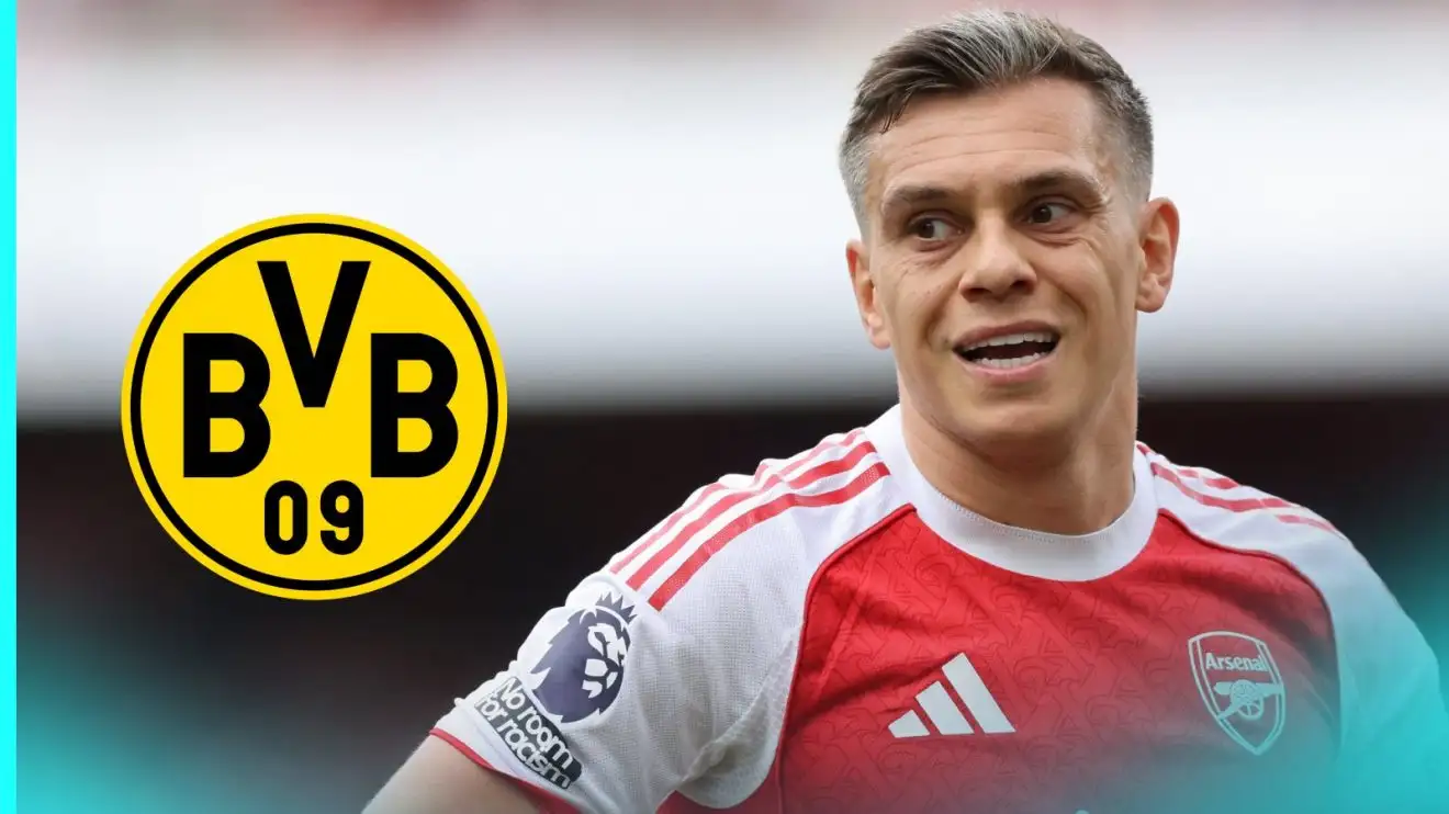 Arsenal winger Leandro Trossard with the Borussia Dortmund badge