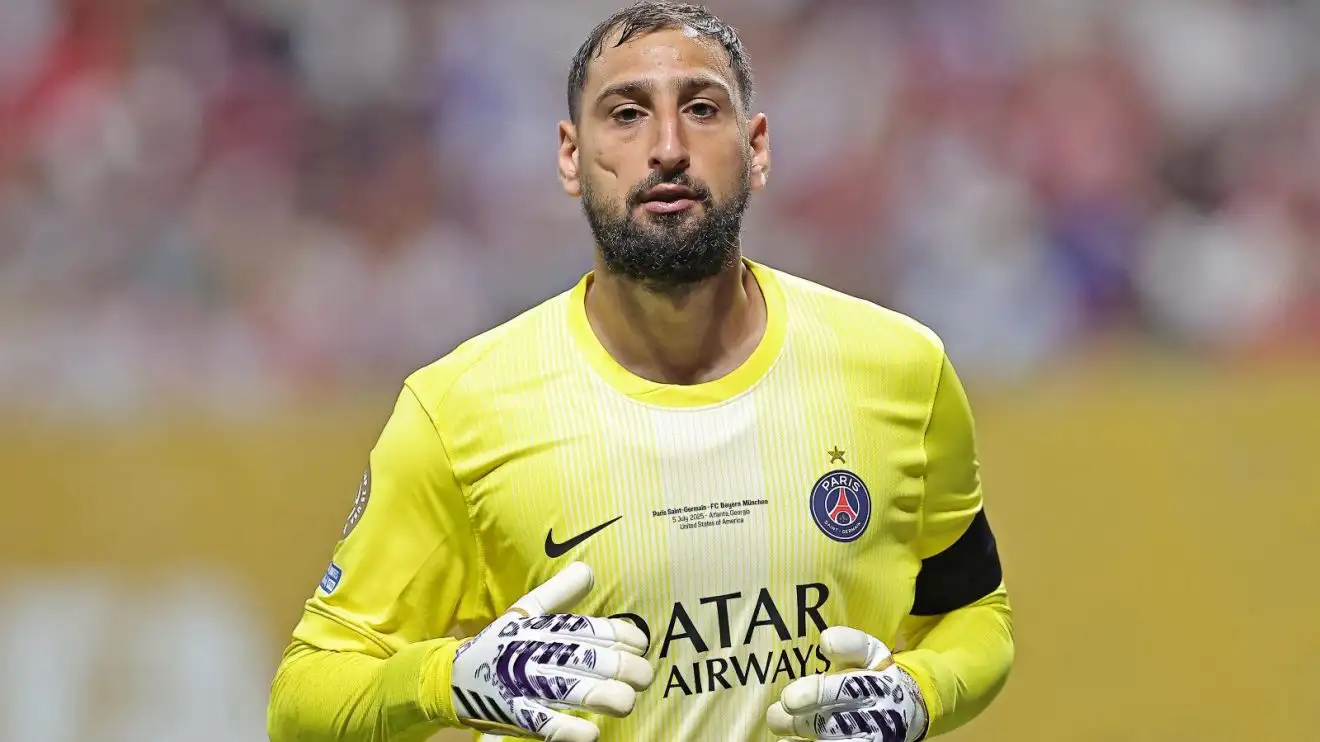 Romano confirms Donnarumma 'open' to Man City move as Ederson 'bid' received 1 Male City-attached PSG goalkeeper Gianluigi Donnarumma throughout a suit