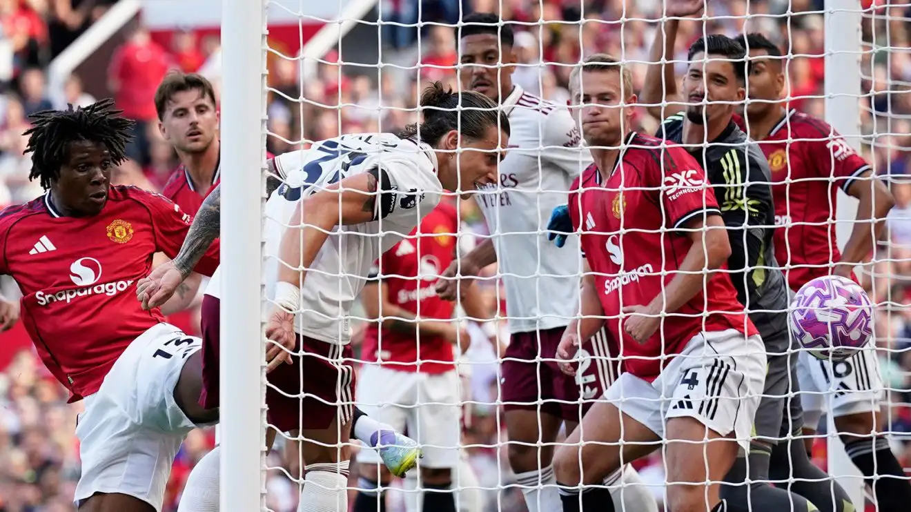 Riccardo Calafiori nods the sphere into the net versus Manchester United
