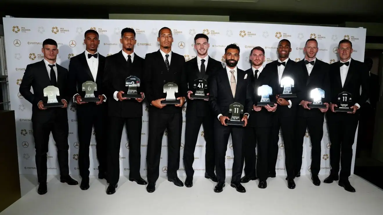 PFA Team of the Year has no right-back and no Man City players 1 PFA group of the year
