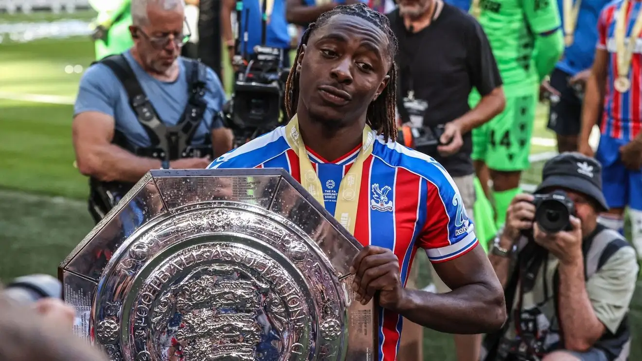 Arsenal 'are in the title race' with Eberechi Eze 'X-factor they've been missing' 1 Eberechi Eze commemorates via the Municipality Shield at Wembley Stadium