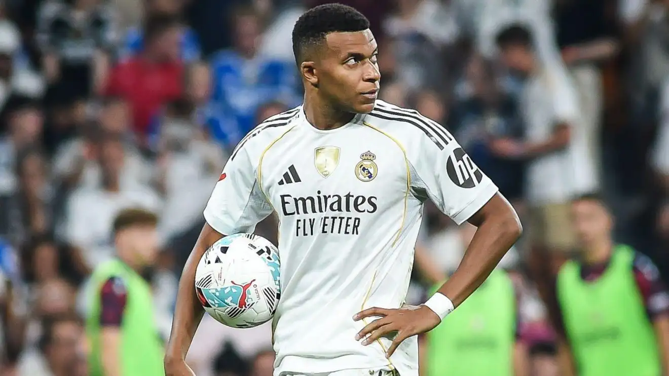 Kylian Mbappe reveals shock Premier League title prediction as 'crucial factor' to settle race 1 Mbappe Liverpool Loan incorporation Premier League