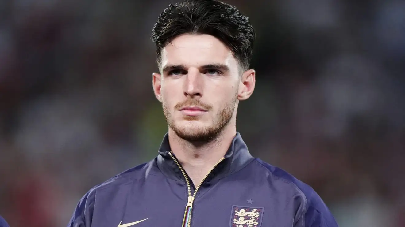 Declan Rice waxes lyrical about England star who 'makes it look so easy' 1 England midfielder Declan Rice lines up up in yesteryear a match