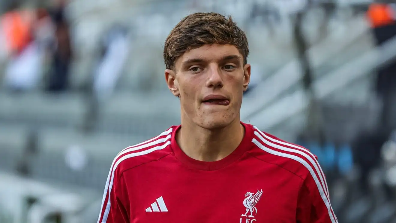 Romano confirms disastrous Liverpool injury news as Leoni tears ACL with timeline set 1 Liverpool defender Giovanni Leoni