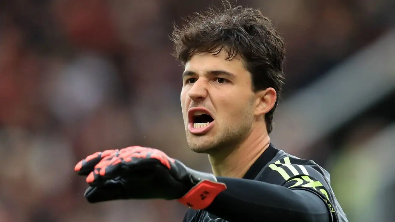 Man Utd told they need to replace summer recruit already with Amorim 'sheltering' one player 1 Dude Utd goalkeeper Senne Lammens
