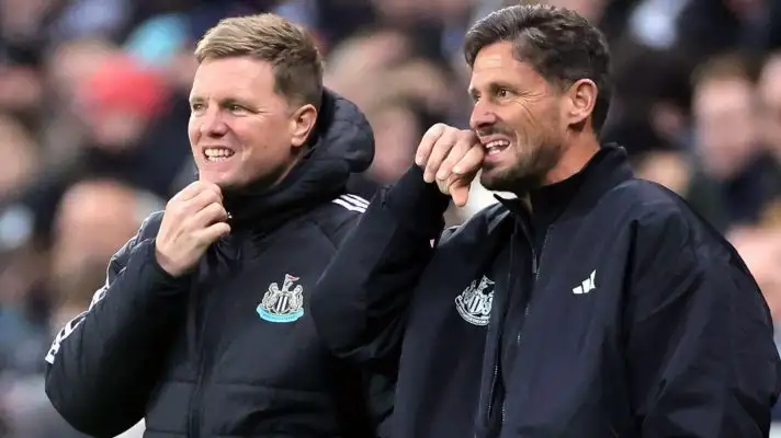 Eddie Howe and Jason Tindall watch Newcastle draw with Tottenham.