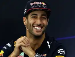 Ricciardo holds ‘a few cards’ for 2019 talks