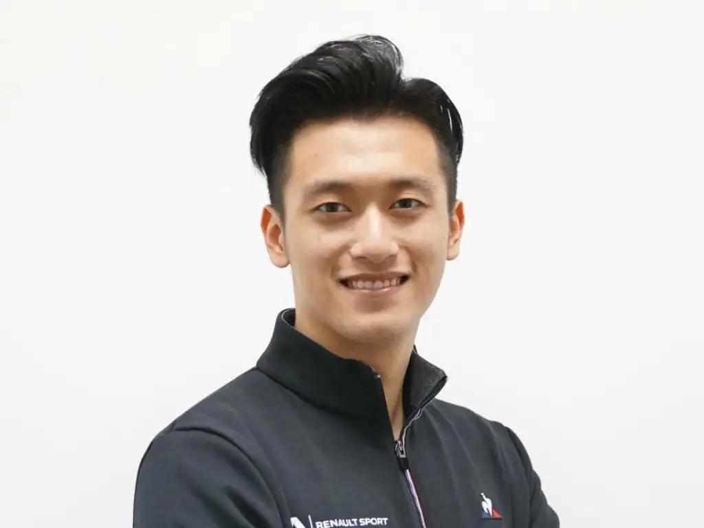 Renault snap up ex-Ferrari junior Guanyu Zhou