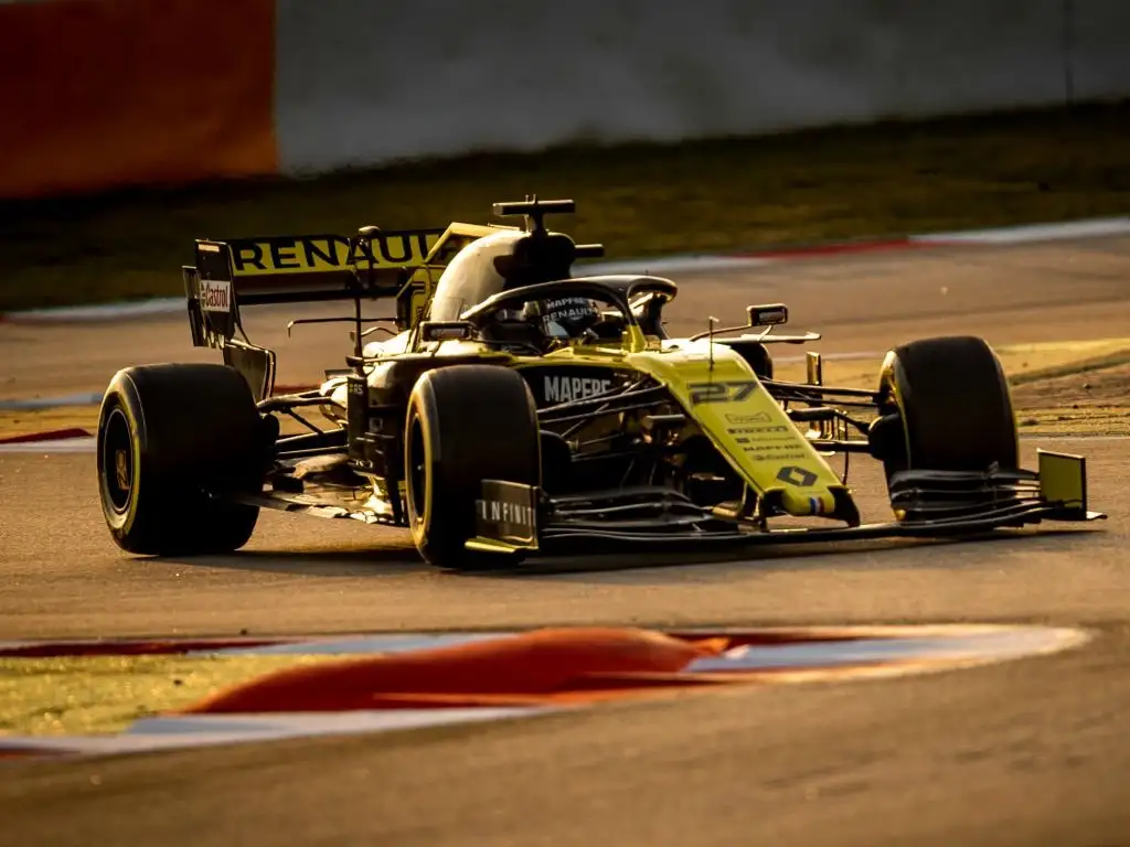 'Super-close' behind Ferrari say Renault