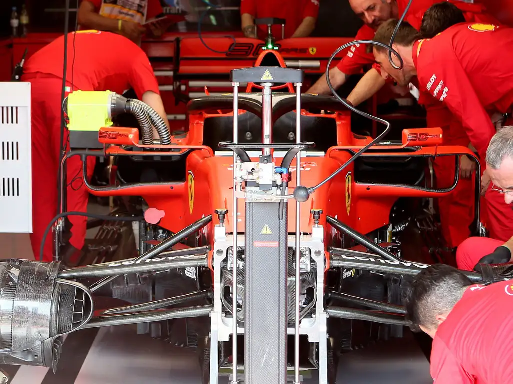 Ferrari-mechanics-PA