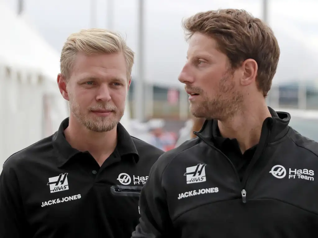 Kevin Magnussen and Romain Grosjean having a chat