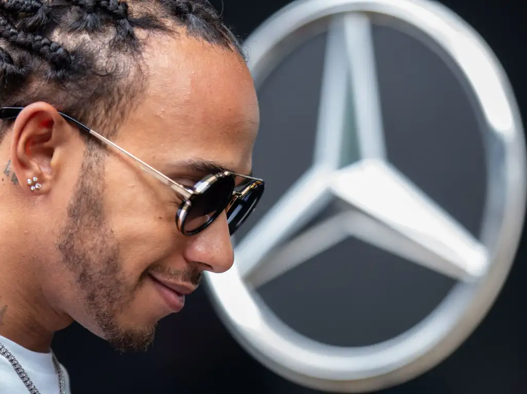 Lewis Hamilton hopes to new Merc deal 'sorted' soon