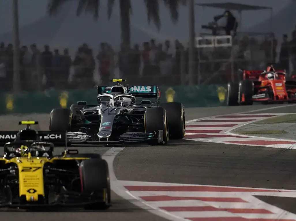 'F1 shouldn't ban DRS despite good moves in UAE'