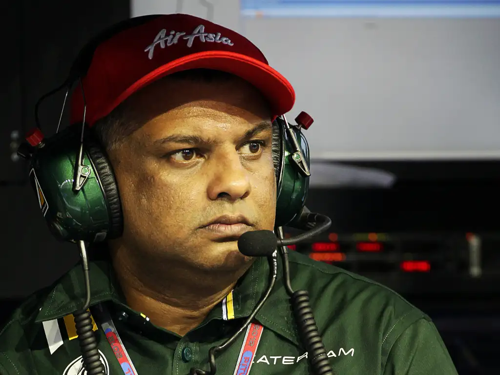 Tony Fernandes 'vigorously rejects' bribery charges