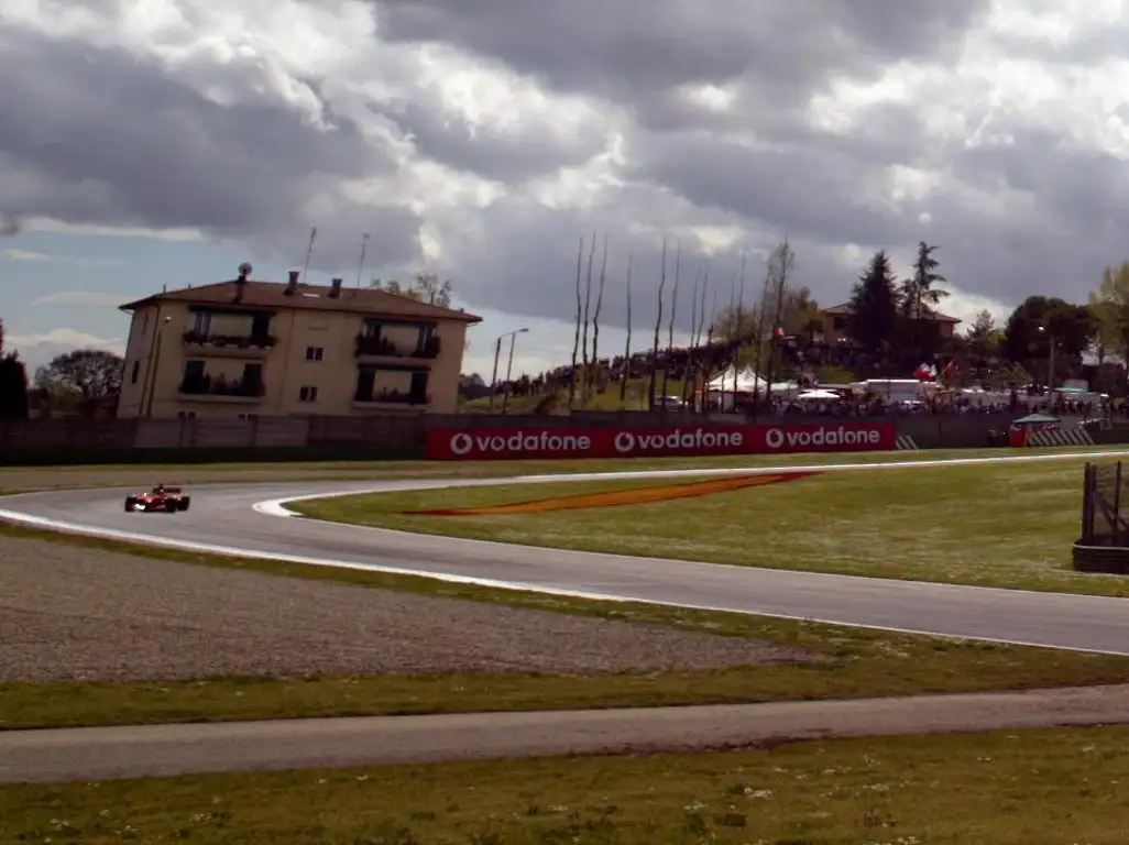 Imola again offers to host an F1 race in 2020, this time behind closed doors.