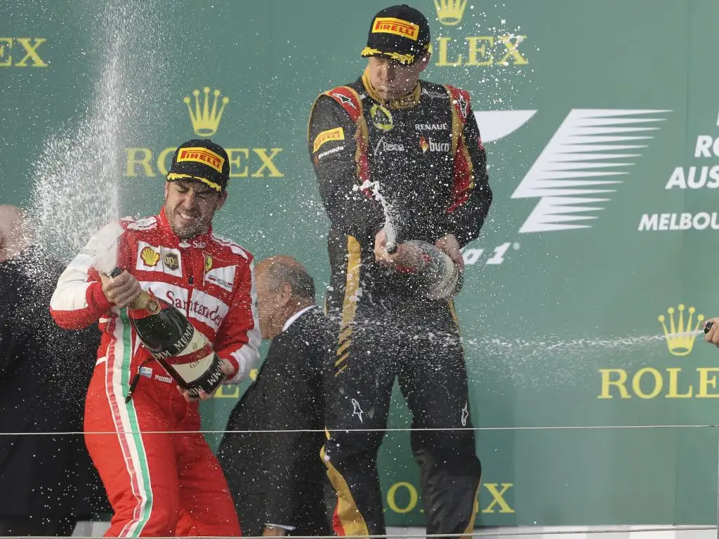 Fernando Alonso and Kimi Raikkonen are "surprisingly" similar says Romain Grosjean.