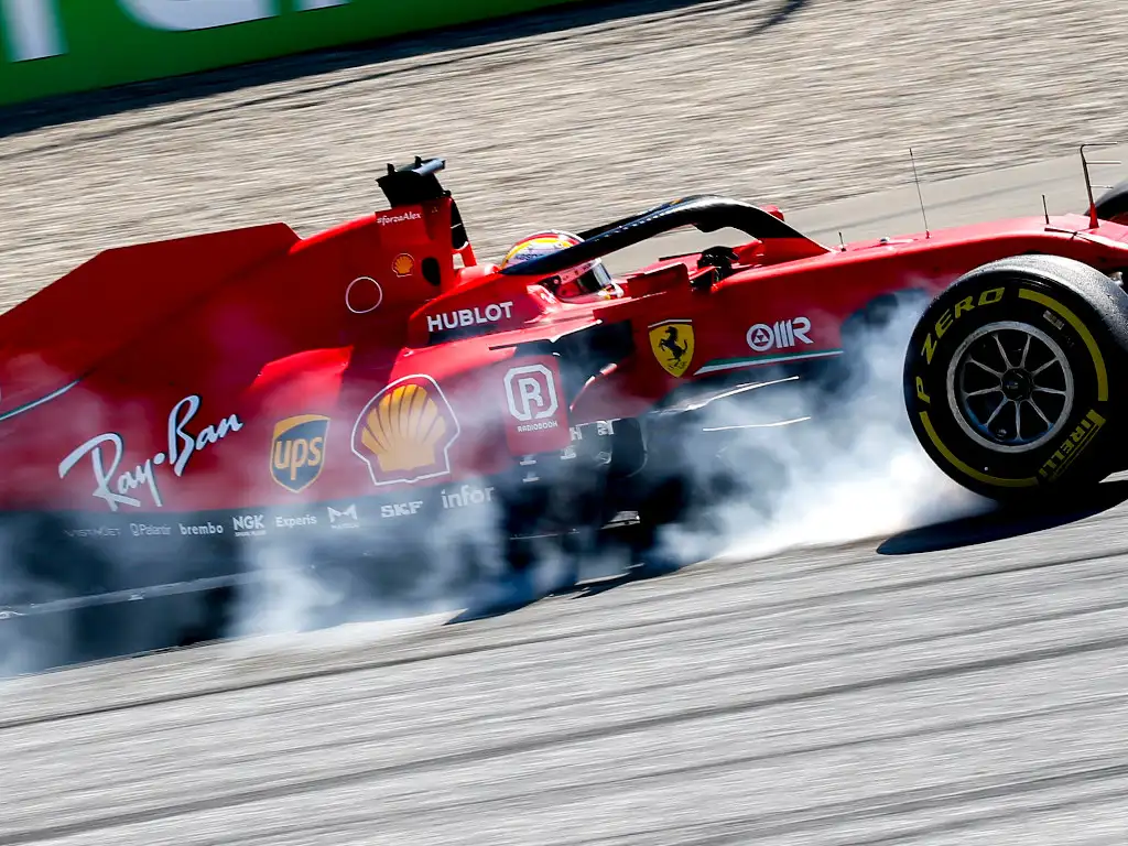 Sebastian Vettel tyre smoke.jpg