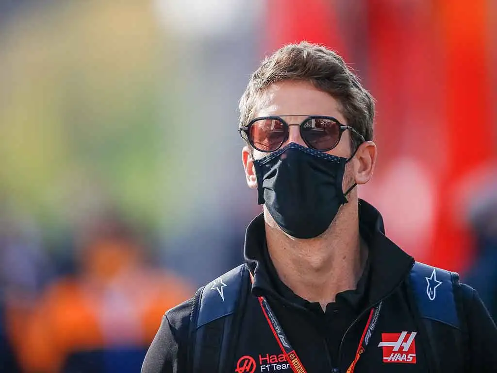 Romain Grosjean reunited with F1 trophies as Alpine bring them 'home' for  him : PlanetF1