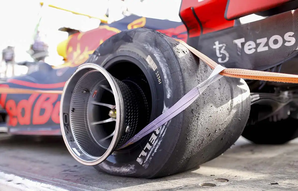 Max Verstappen Red Bull Pirelli