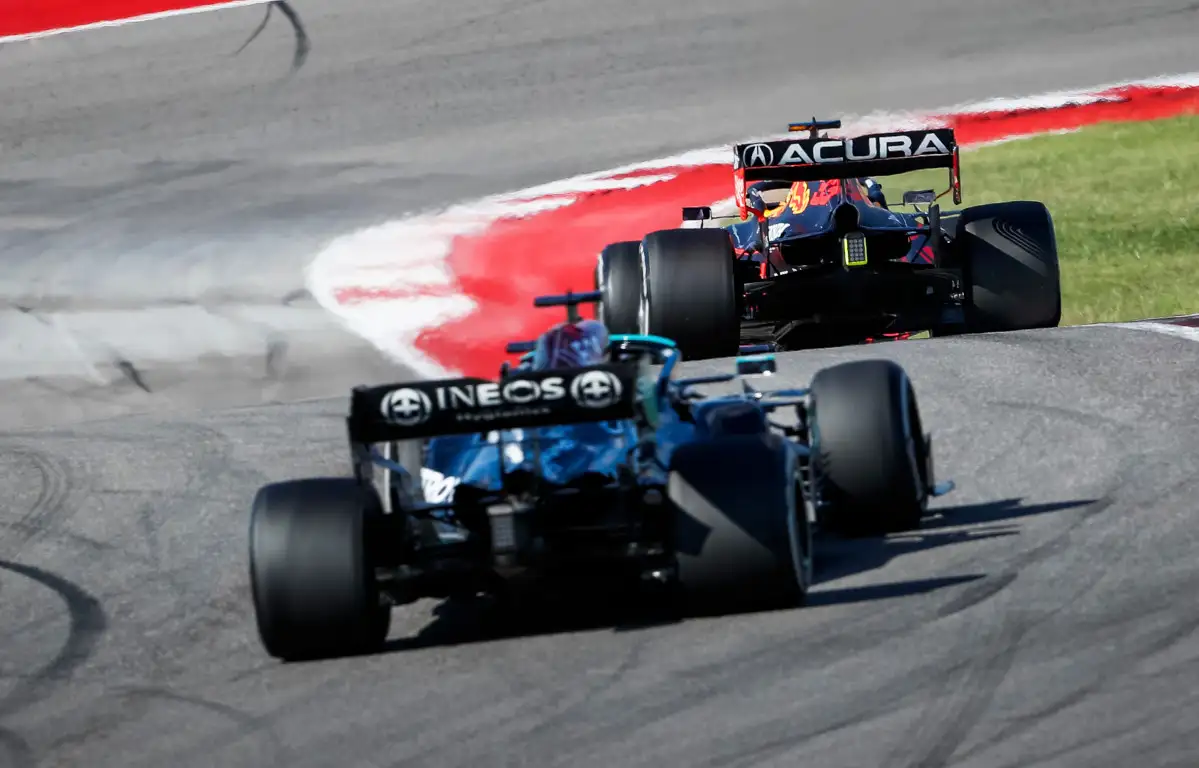 Lewis Hamilton chasing Max Verstappen. Austin October 2021