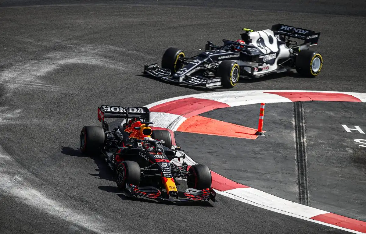 Max Verstappen ahead of Yuki Tsunoda on qualifying day for the Mexican GP. Mexico City November 2021.