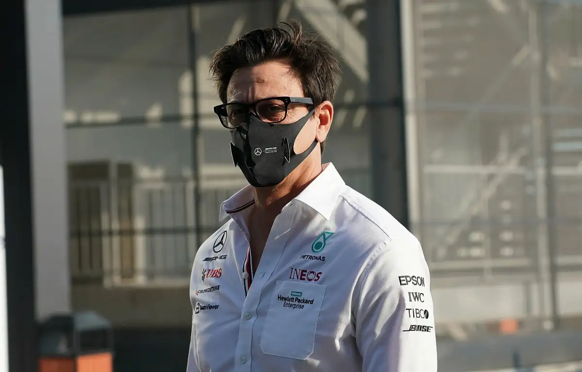 Toto Wolff looks to the camera. Abu Dhabi, December 2021.