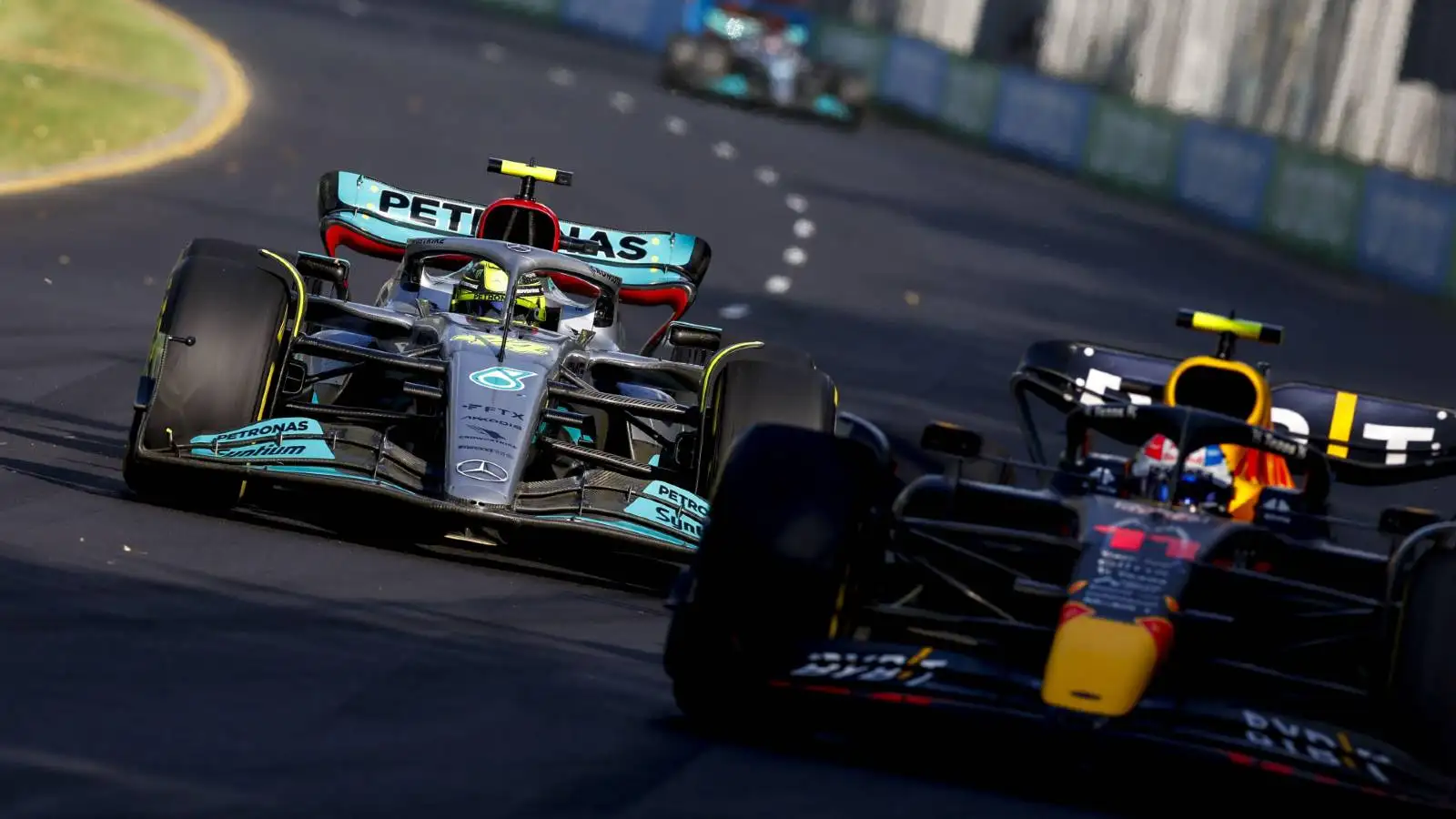 Lewis Hamilton just behind Sergio Perez in the Australian GP. Melbourne April 2022.