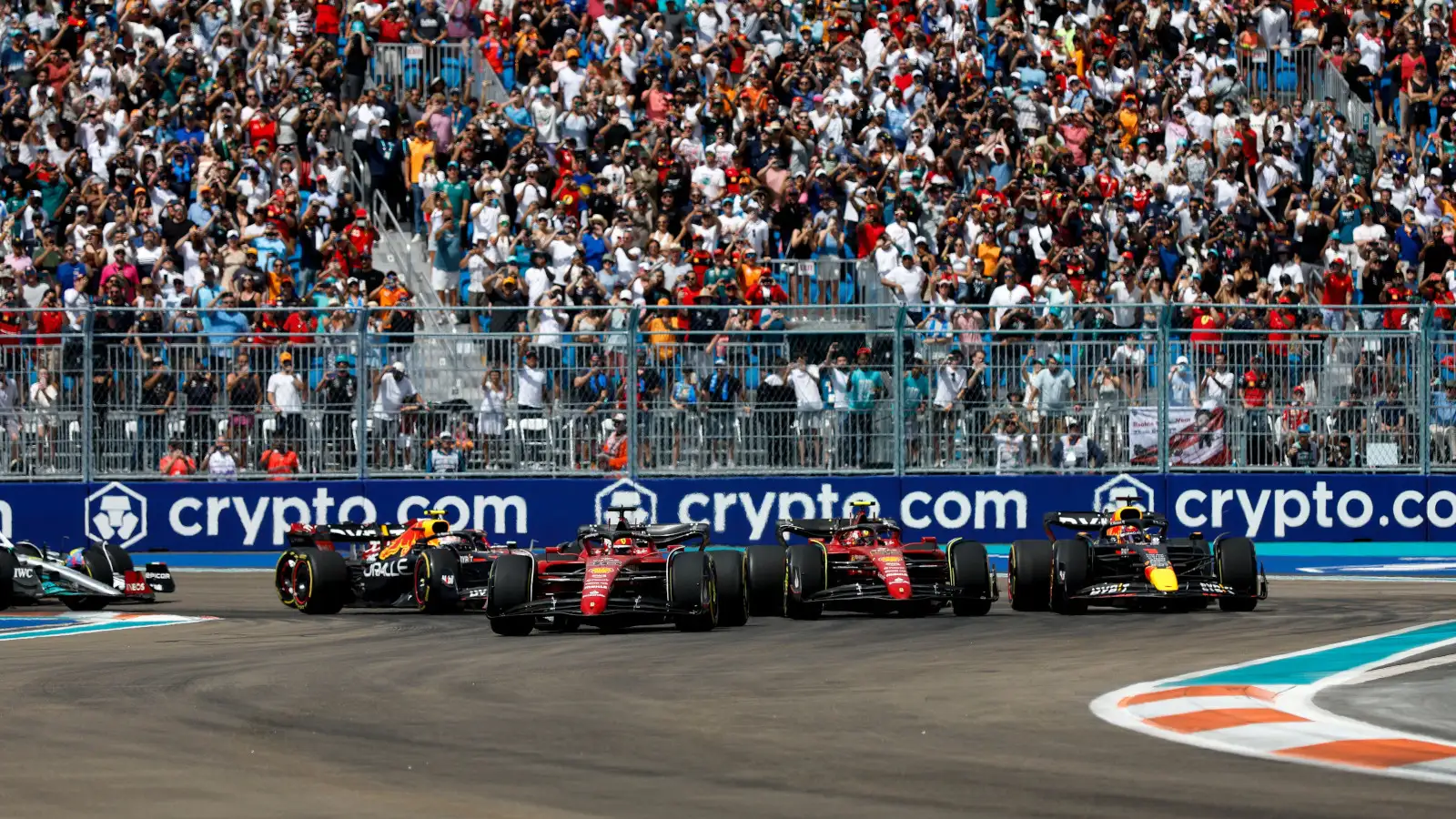 The opening corner of the Miami Grand Prix. Miami May 2022