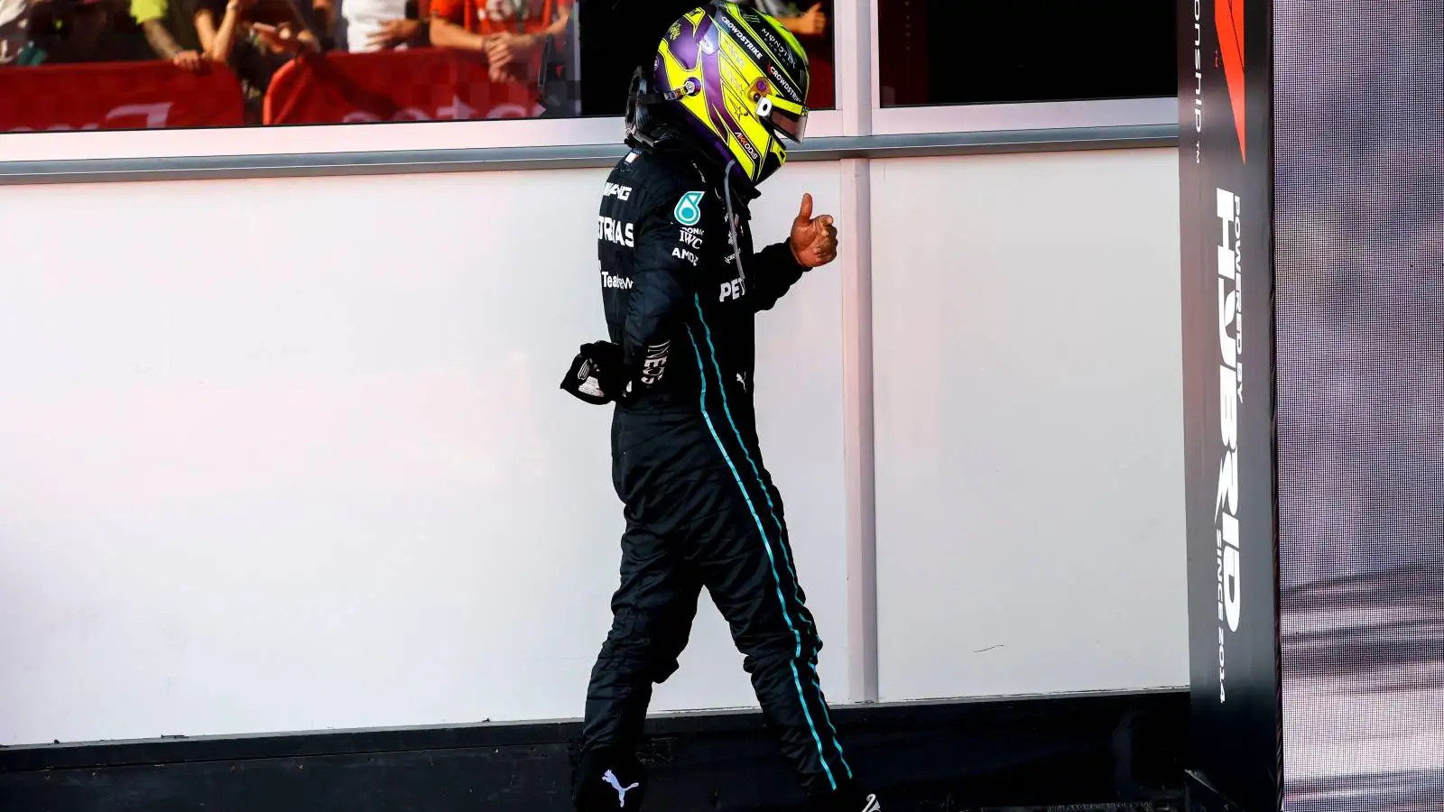 Lewis Hamilton, Mercedes, suffering from back pain. Azerbaijan, June 2022.