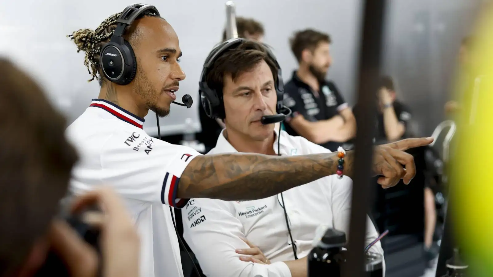 Lewis Hamilton: Mercedes have nothing to prove to make me sign new