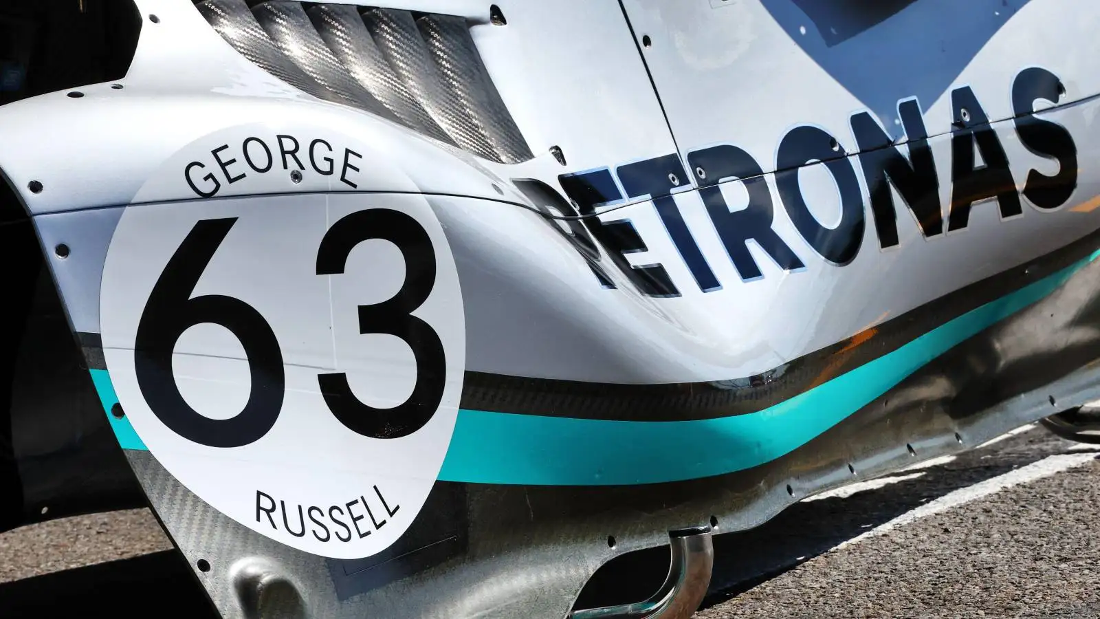 The Mercedes W13 of George Russell sporting a tribute logo. Belgium, August 2022.