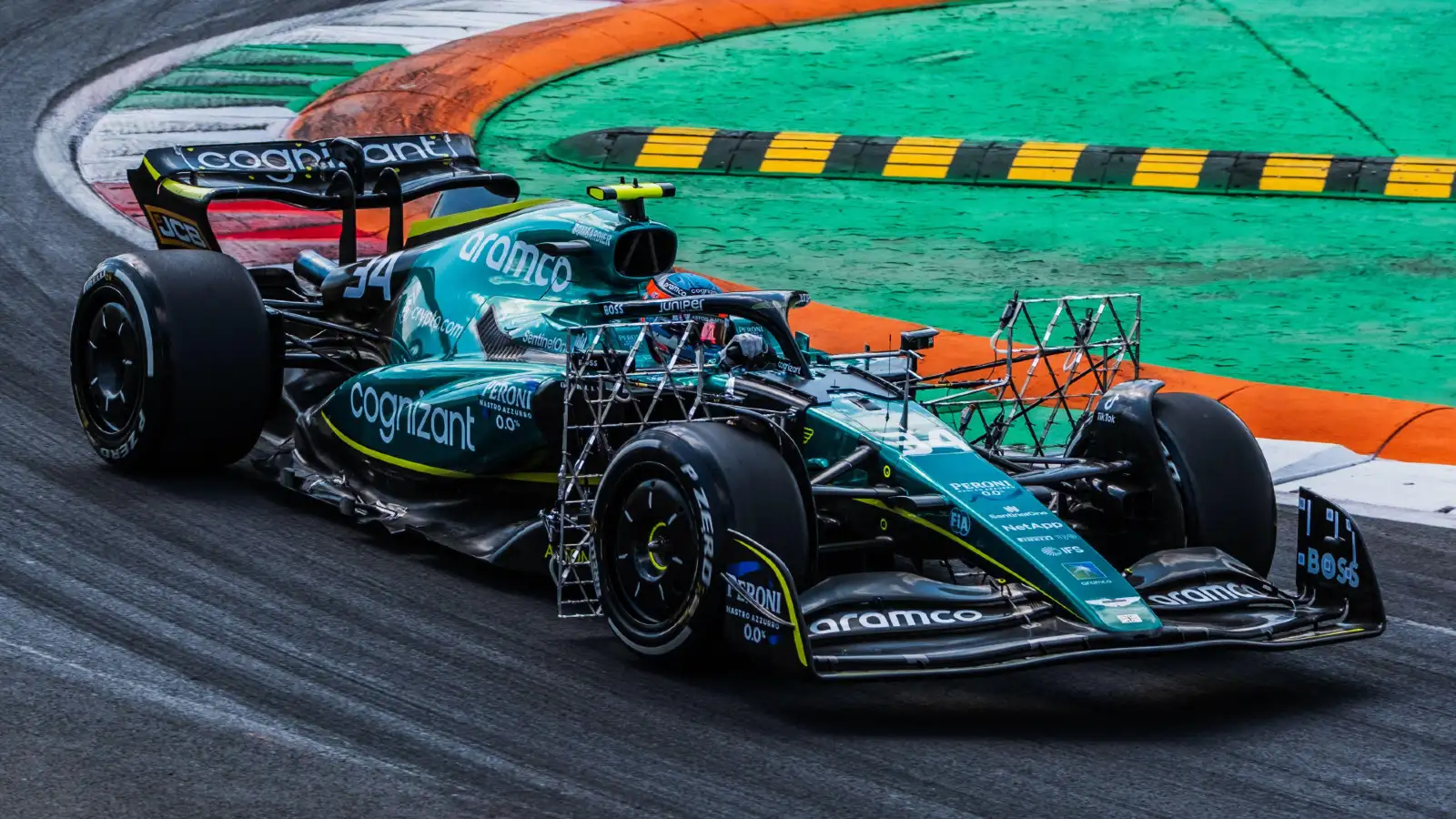 Aston Martin Nyck de Vries on track at the Italian Grand Prix. Monza, September 2022.