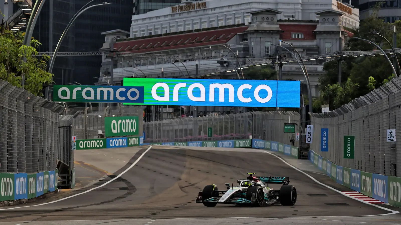 Mercedes' Lewis Hamilton on track during practice for the Singapore Grand Prix. Marina Bay, September 2022.