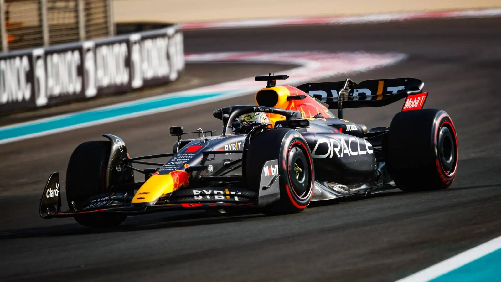 Lando Norris jokes he might 'brake test' Charles Leclerc at the Abu Dhabi  Grand Prix : PlanetF1