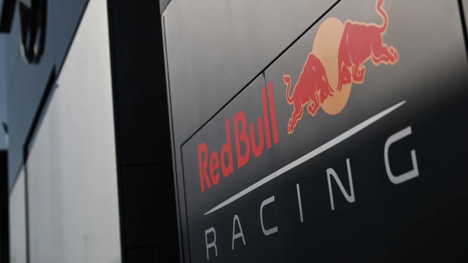 Red Bull faz evento em Nova York e apresenta cores do RB19 para