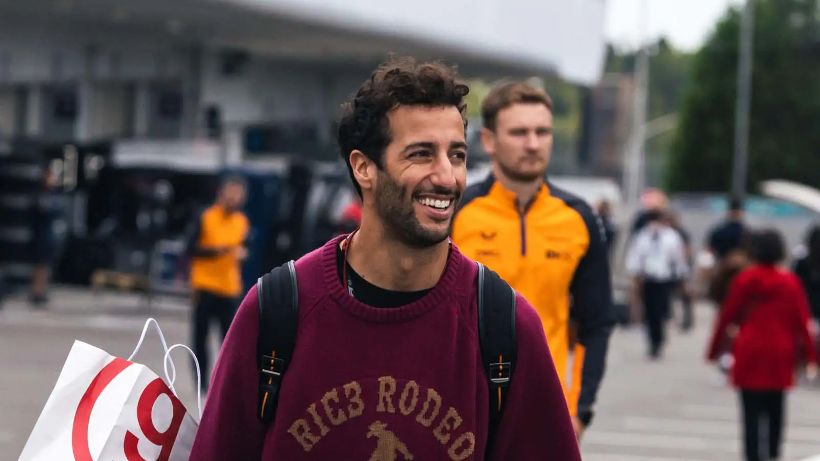 丹尼尔Ricciardoarrives at the track. F1 Suzuka October 2022.