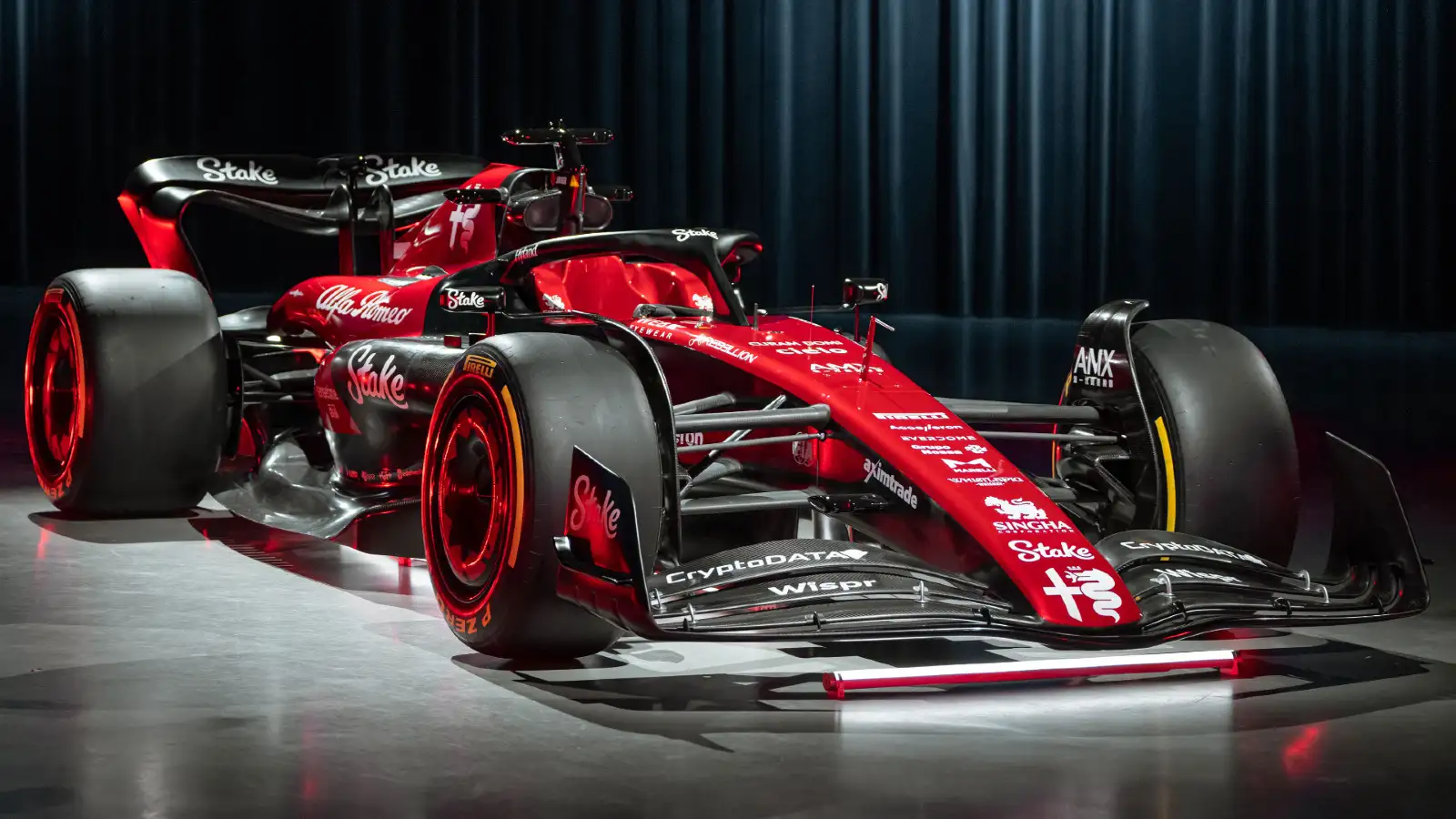 New Formula 1 race car: 2022 F1 car reveal promises better racing, more  sustainability - CNET