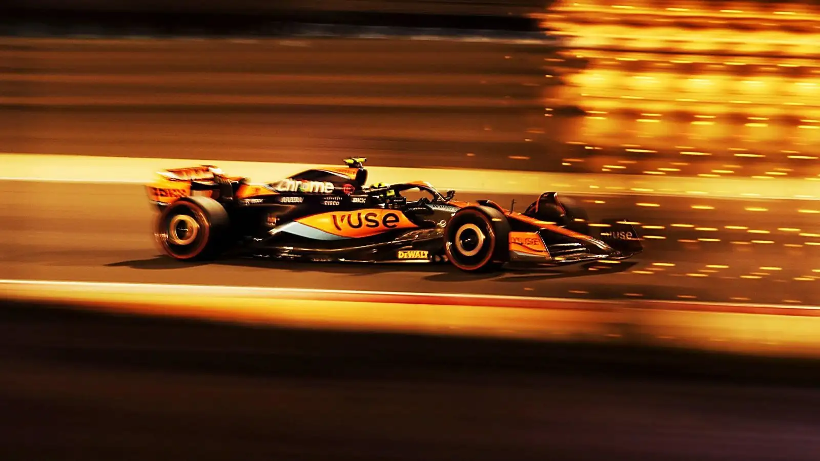 Lando Norris drives the McLaren MCL60. Bahrain, March 2023.