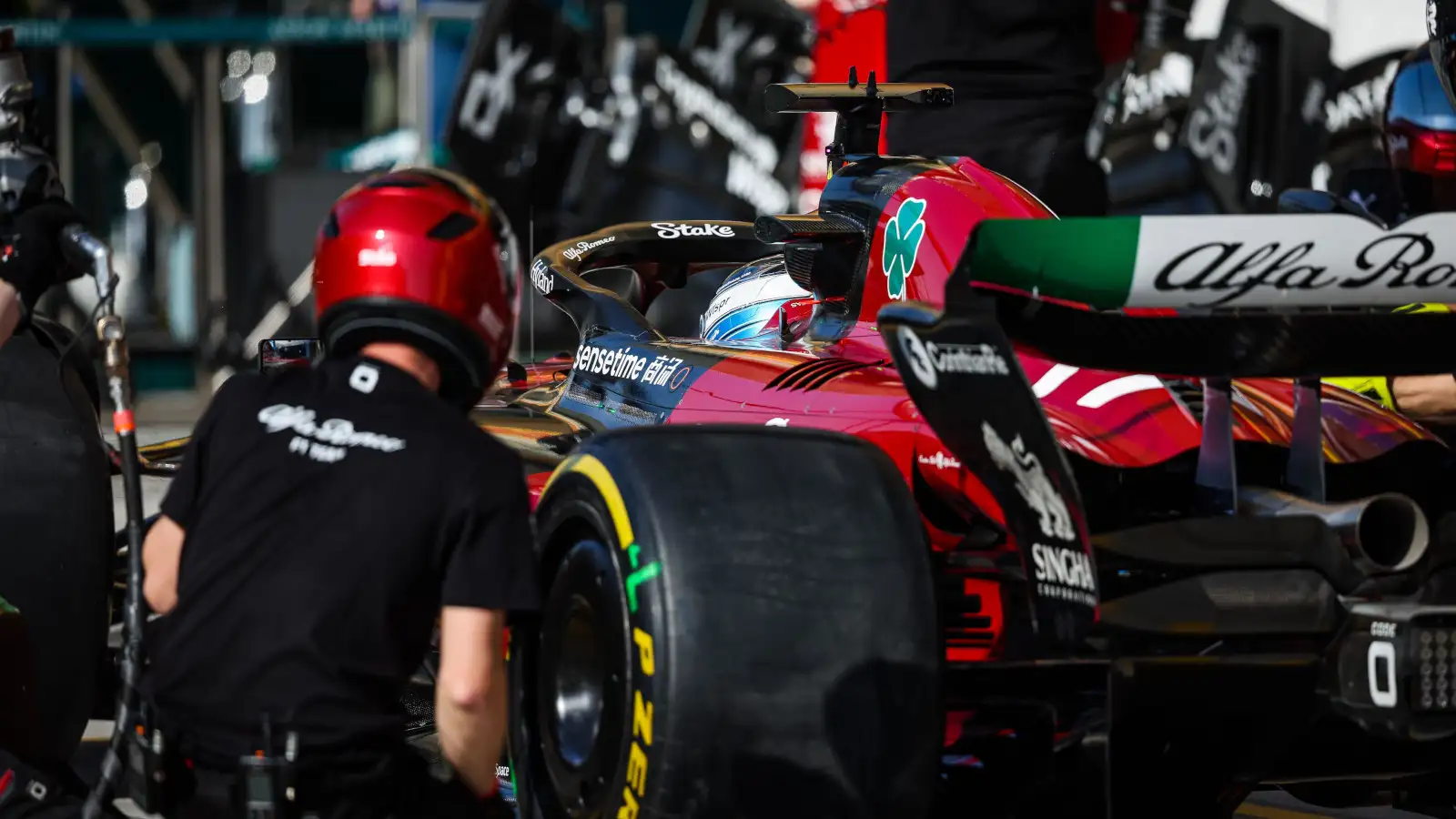 Valtteri Bottas practices a pit stop with Alfa Romeo. Bahrain March 2023