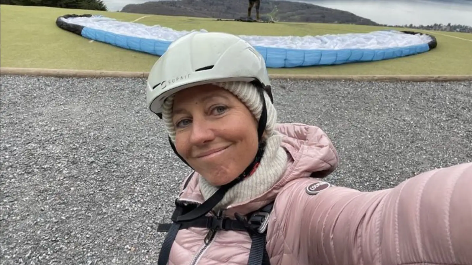 Angela Cullen goes paragliding. March 2023