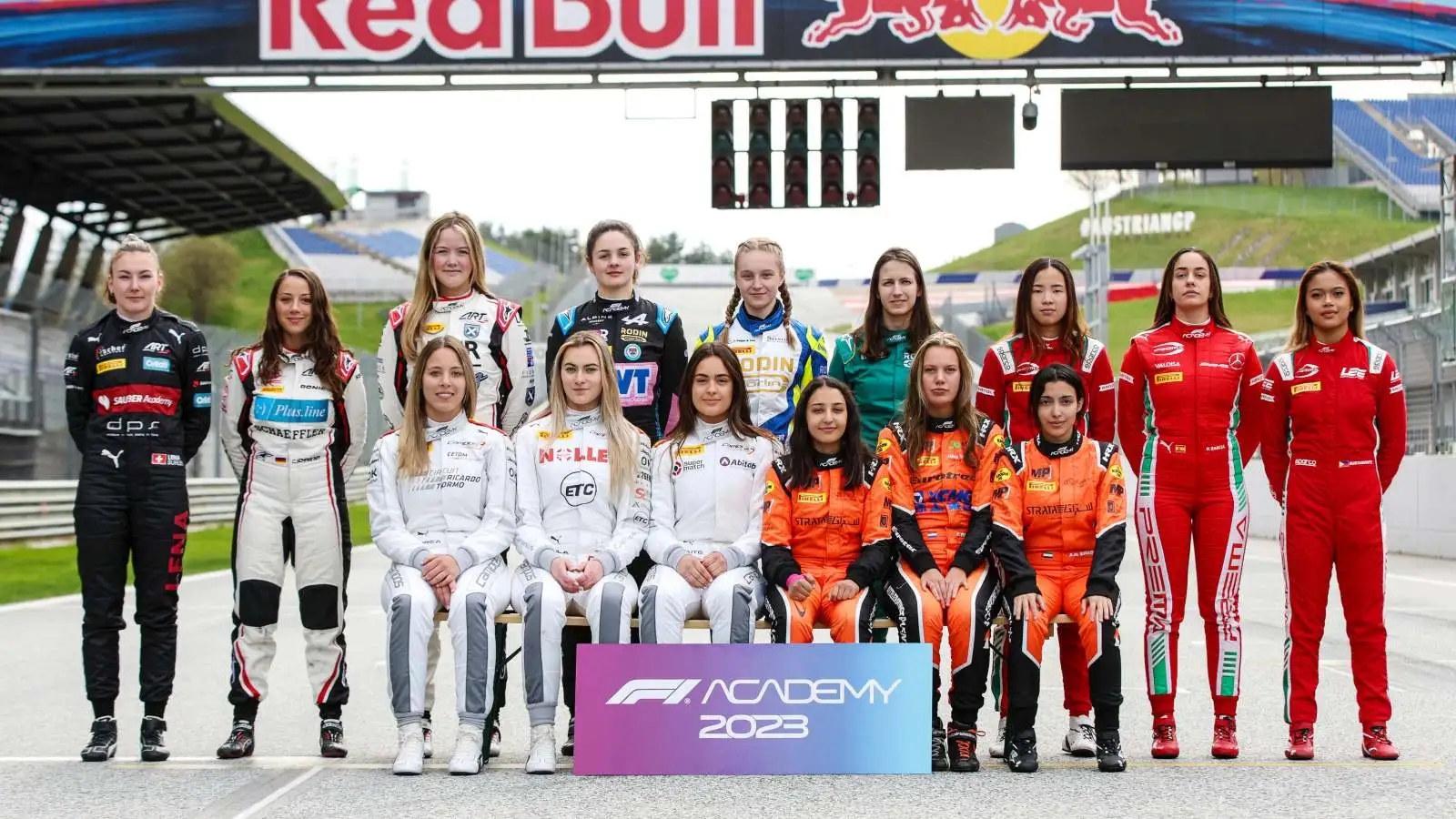 The 2023 F1 Academy line up. Austria, April 2023.