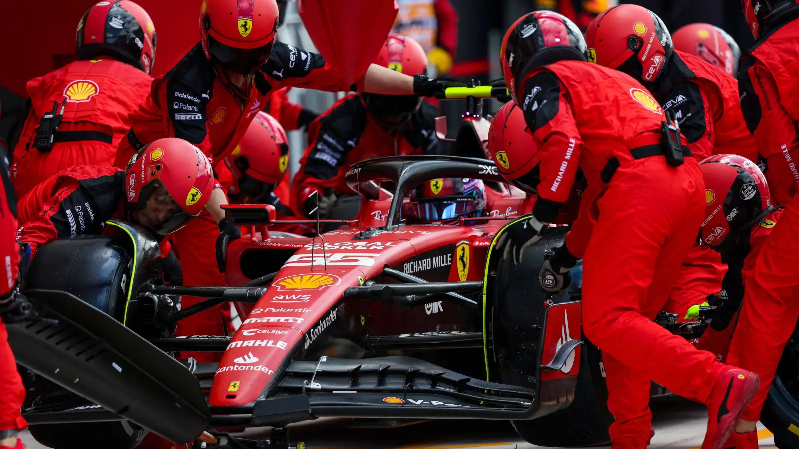 Ferrari SF-23 pit stop