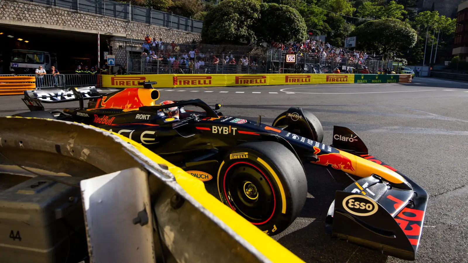 马克斯Verstappen close to the barriers. Monaco May 2023