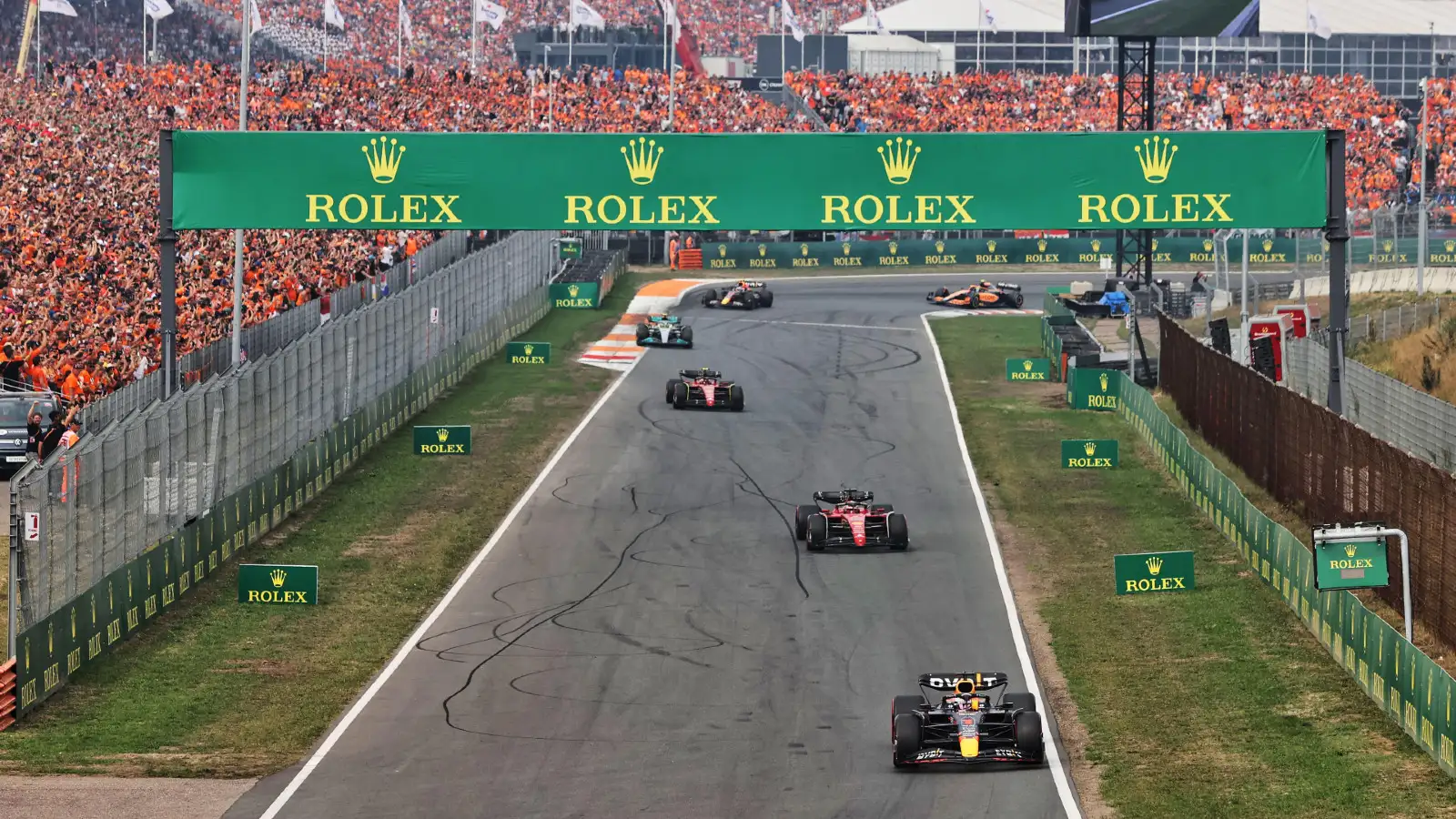 Zandvoort 2022: Red Bull driver Max Verstappen heads the pack at the Dutch Grand Prix.