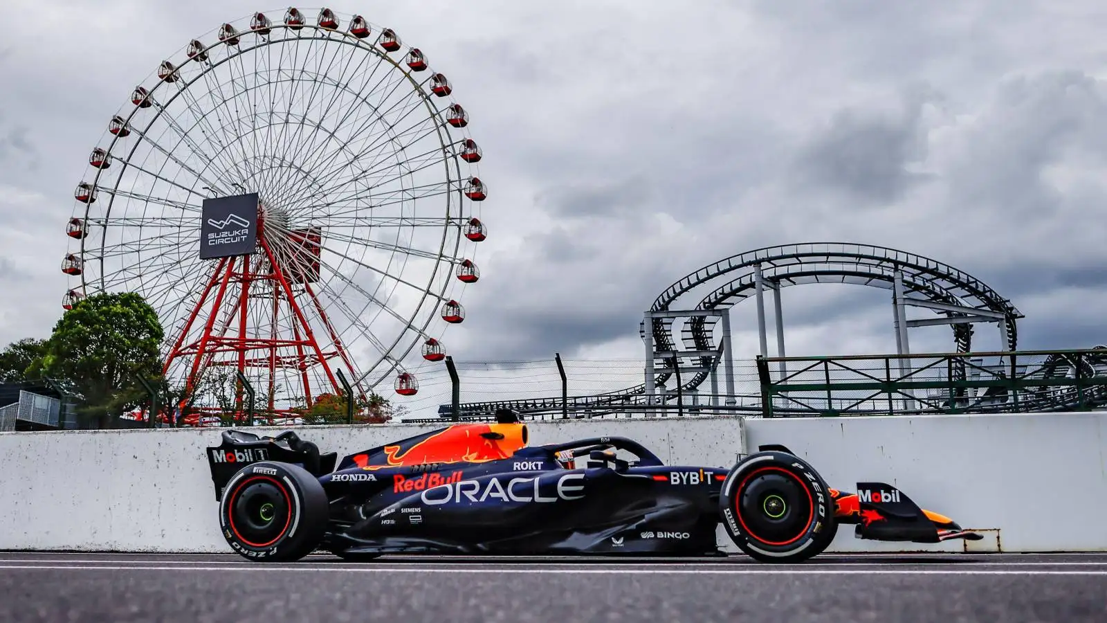 Red Bull 'looking unstoppable' as Max Verstappen declares RB19 ...