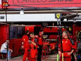 Former Ferrari team manager questions ‘bizarre’ Carlos Sainz issue