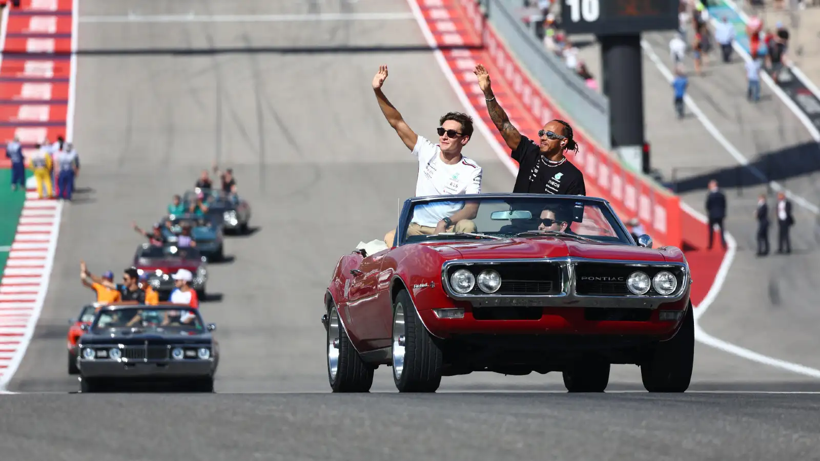 LIVE: Las Vegas Grand Prix Build-Up and Drivers Parade 