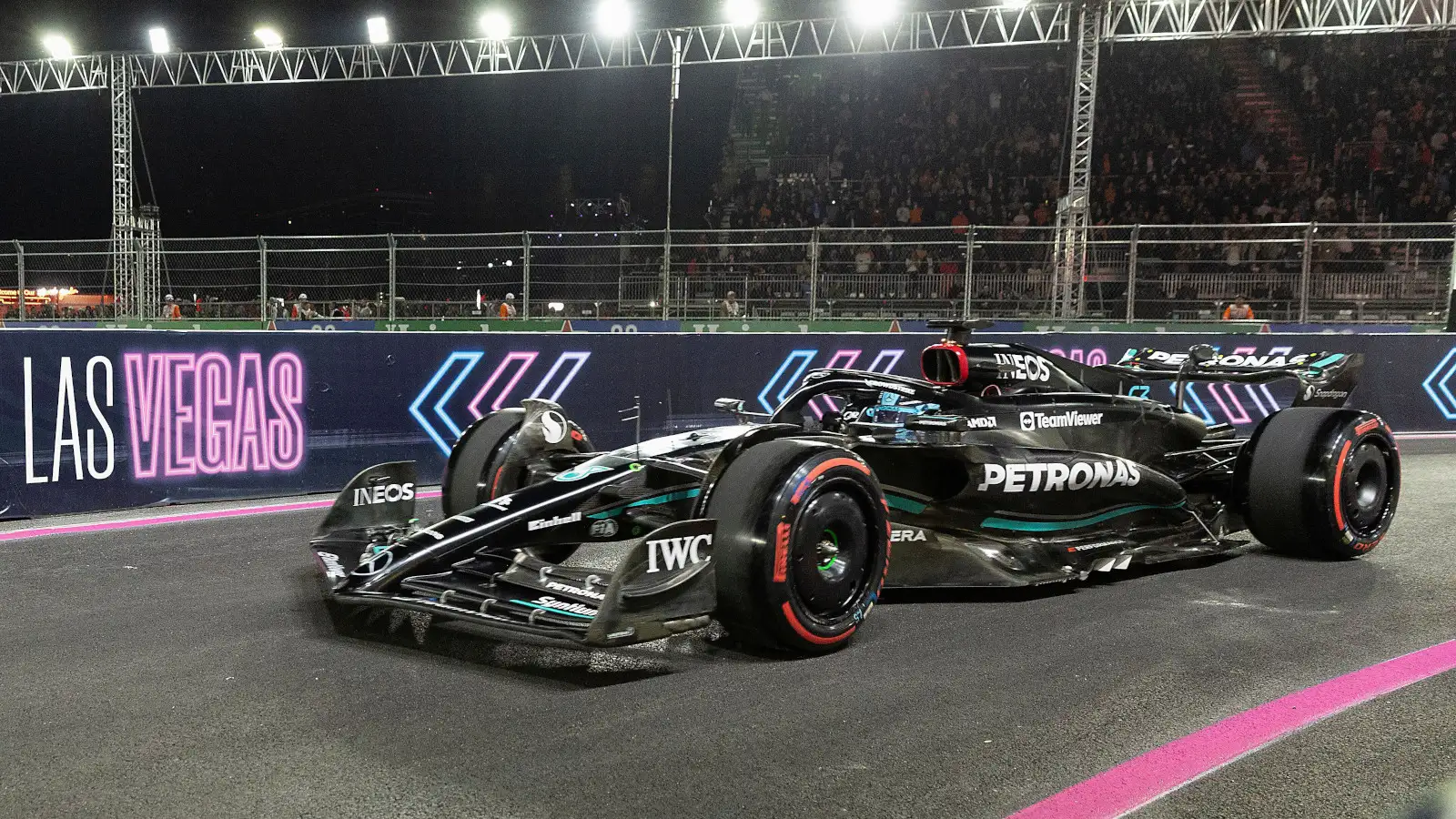 Mercedes F1 staff departures leaves team with difficult rejuvenation task :  PlanetF1