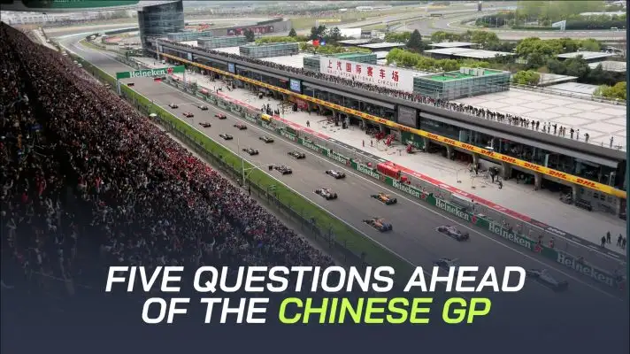The cars set off at the 2019 Chinese Grand Prix